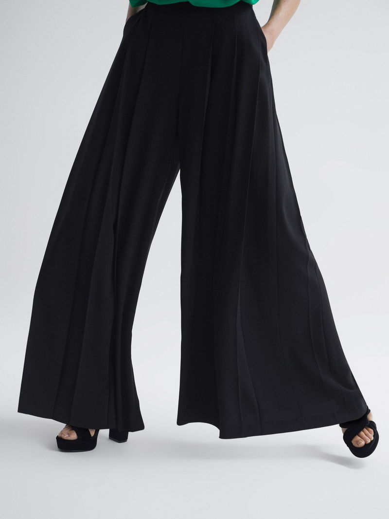 REISS Florere Florere Wide Leg Pleated Trousers in Black | Endource