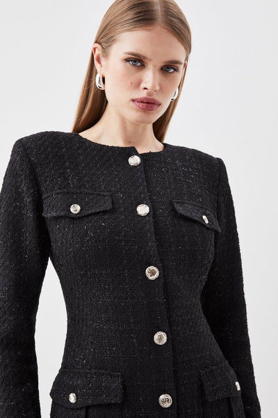 Refined Elegance: Tailored Long Sleeve Jacket