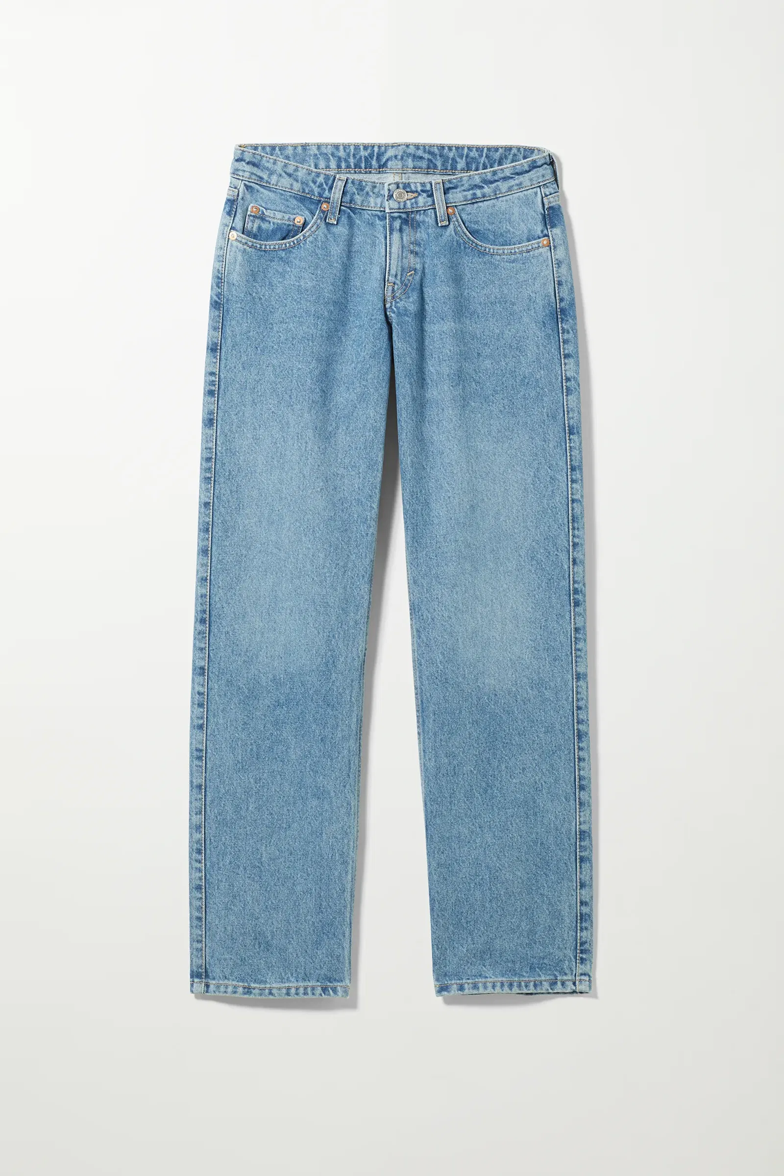 WEEKDAY Arrow Low Straight Jeans in Harper Blue | Endource