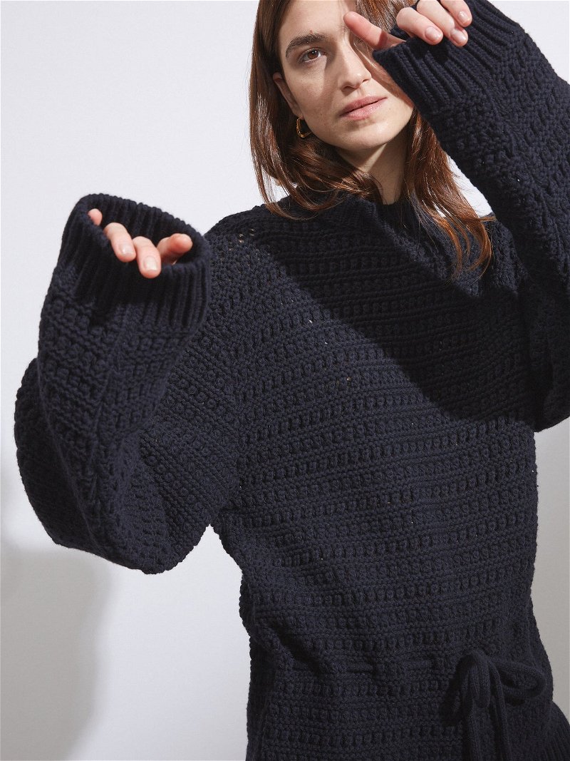 RAEY Recycled-Cashmere Crochet Crew-Neck Jumper in Navy
