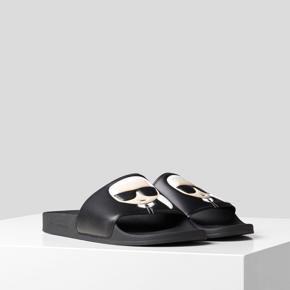 KARL LAGERFELD Kondo Karl Ikonik Slides endource