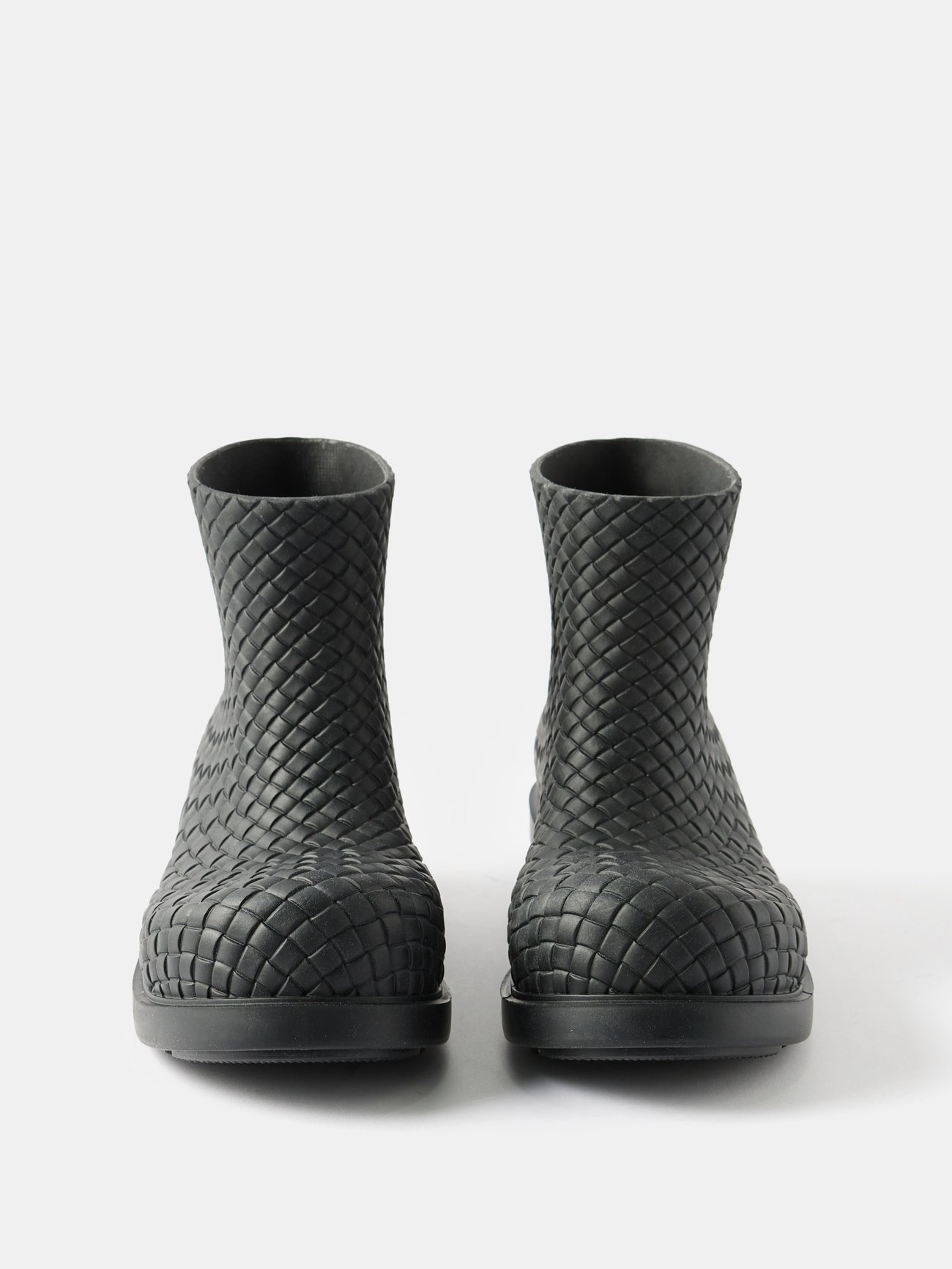bottega-veneta-fireman-  display picture 1