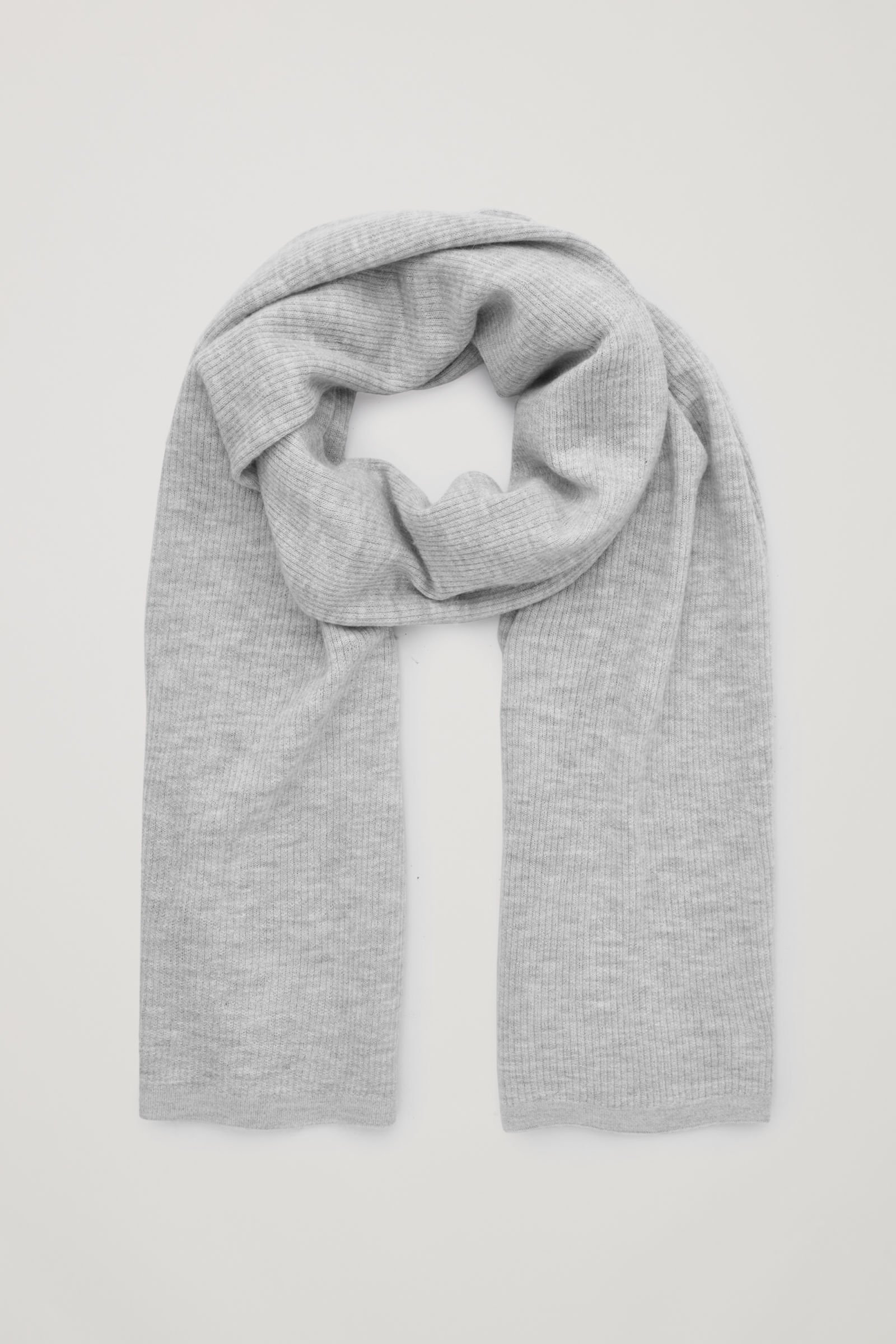 COS Ribbed Cashmere Scarf in light grey