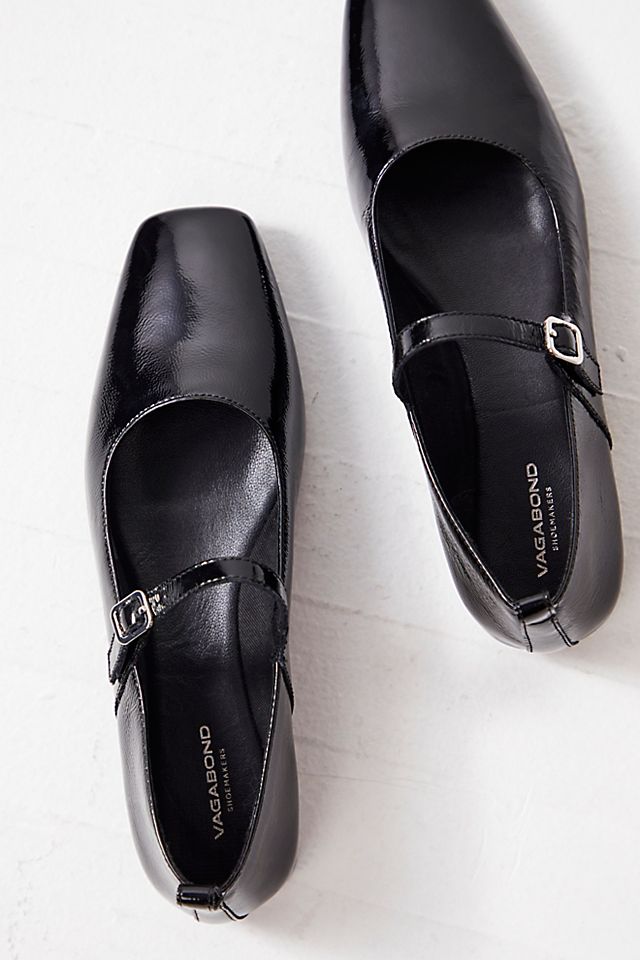 VAGABOND Delia Ballet Flats in Black | Endource