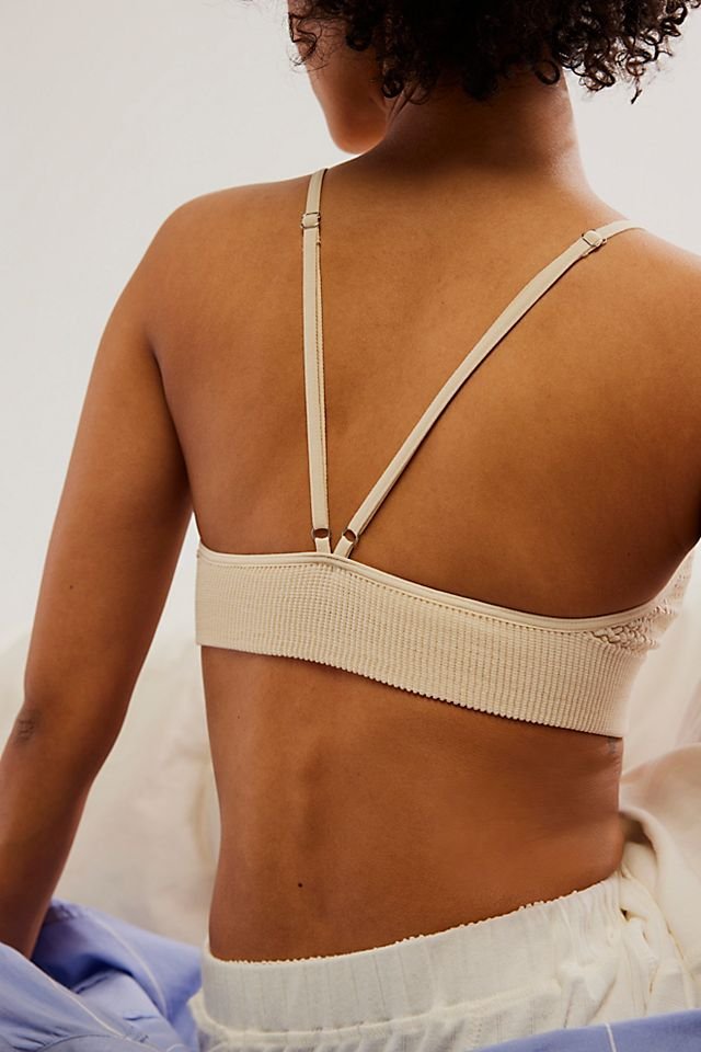 Intimately - The Cozy Seamless Plunge Bralette