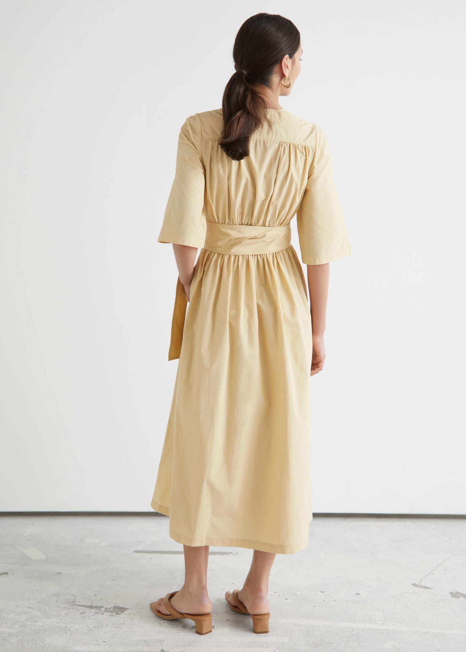 & other stories flowy wrap midi dress 46% off Voluminous Printed dress
