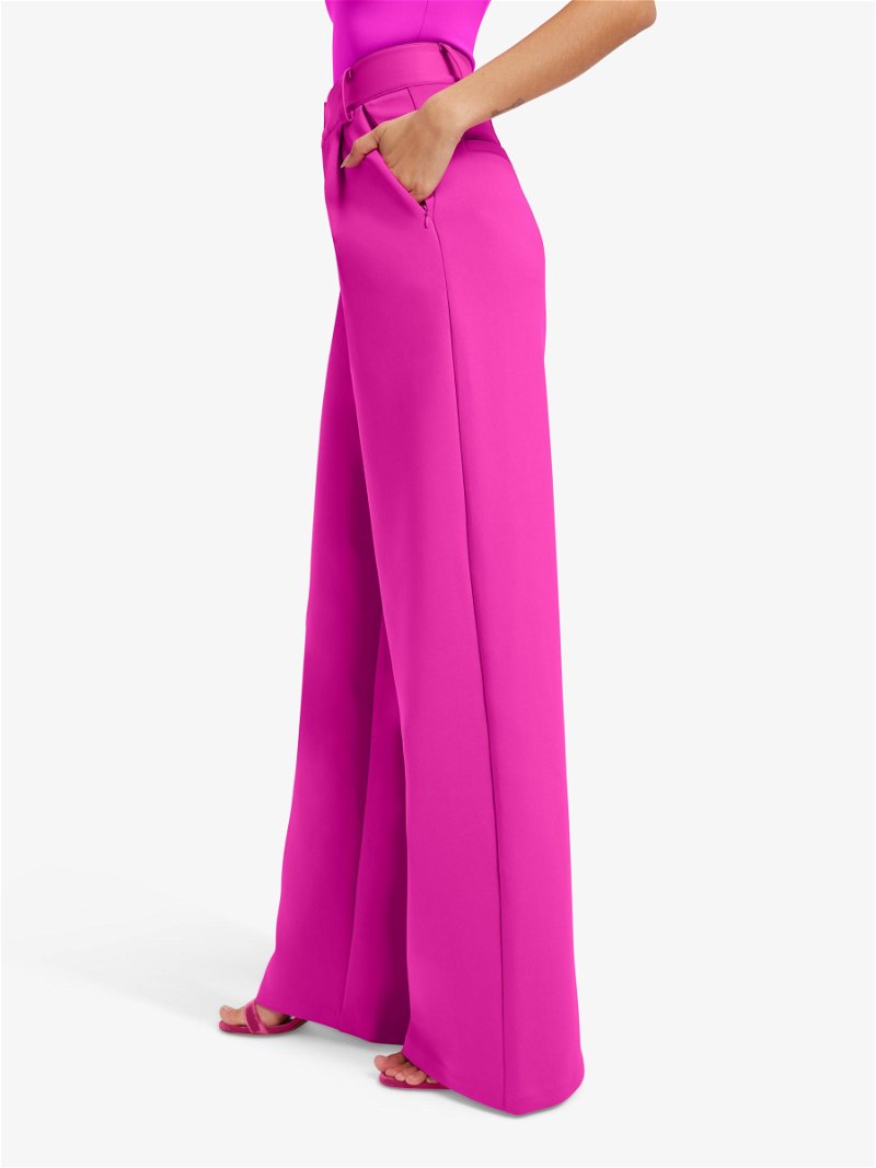 GOOD AMERICAN Scuba Pleat Tailored Trousers in Pink