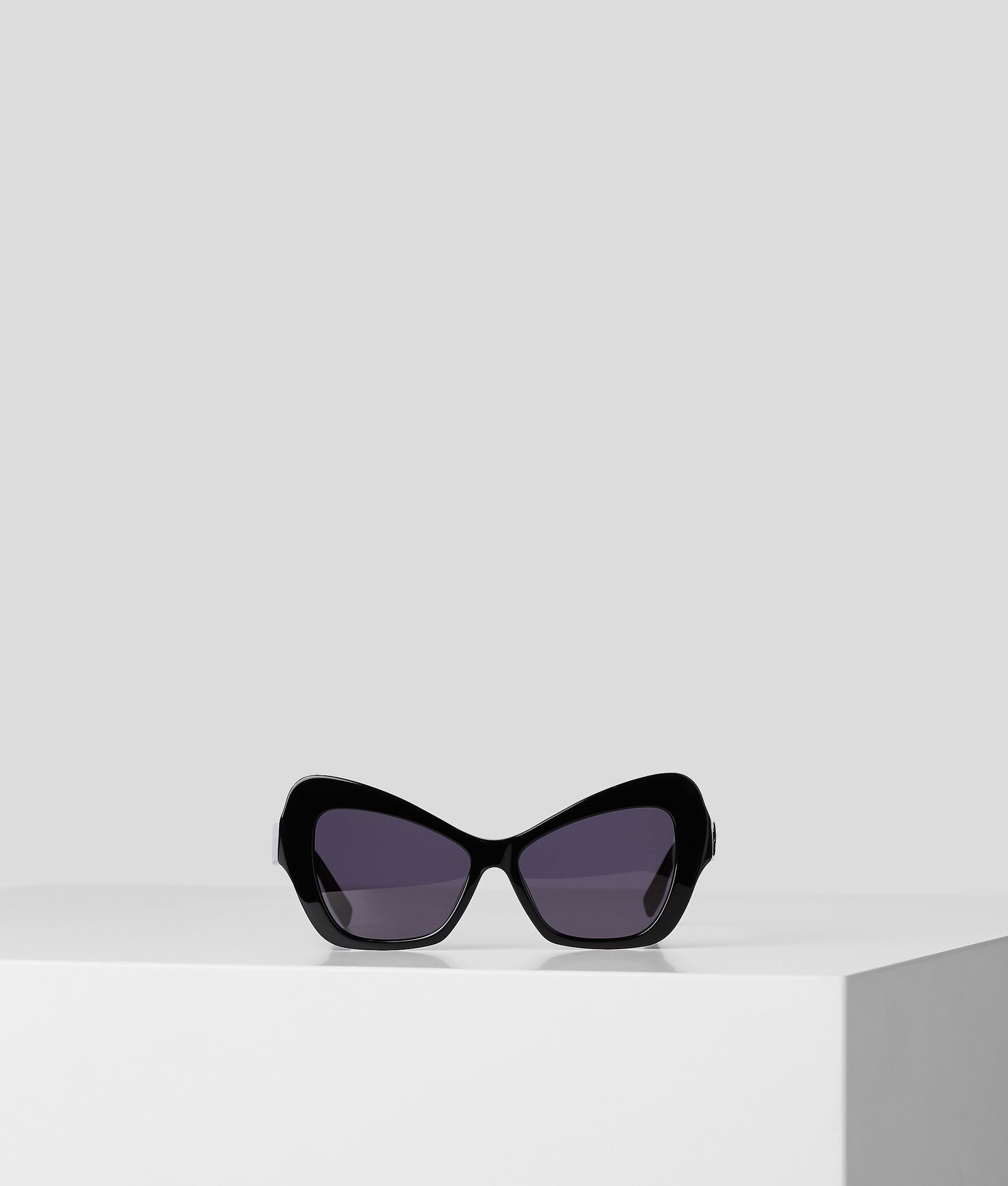 Karl Lagerfeld Paris Angular Butterfly Sun… Karl Lagerfeld Squared Butterfly w/ Gradient Lens – Eyedictive main image 4