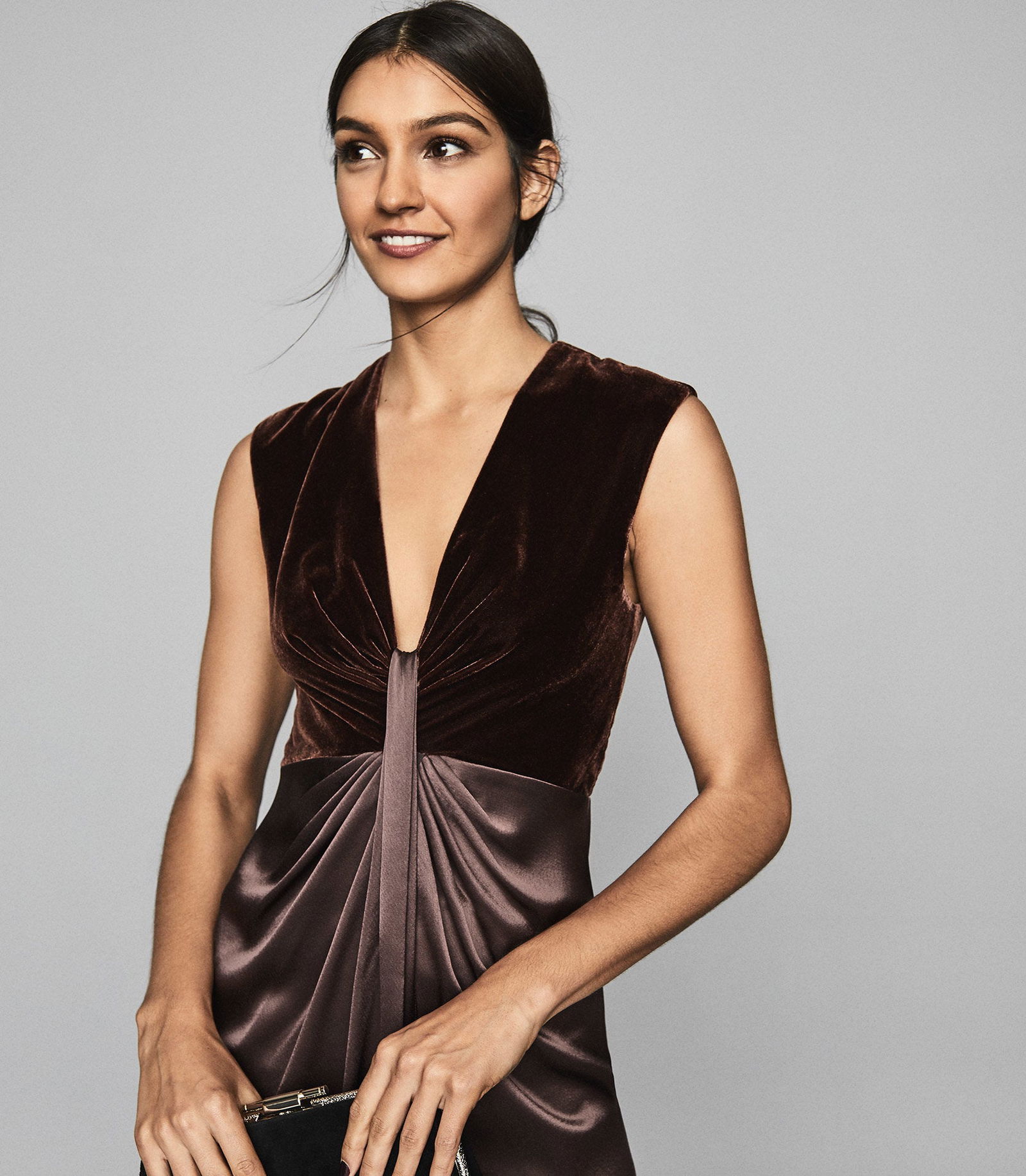 strapless open back dress Livvy Satin-Hose mit geradem Bein in Vintage-Weiß/Schwarz mit großen  Streifen main image 0