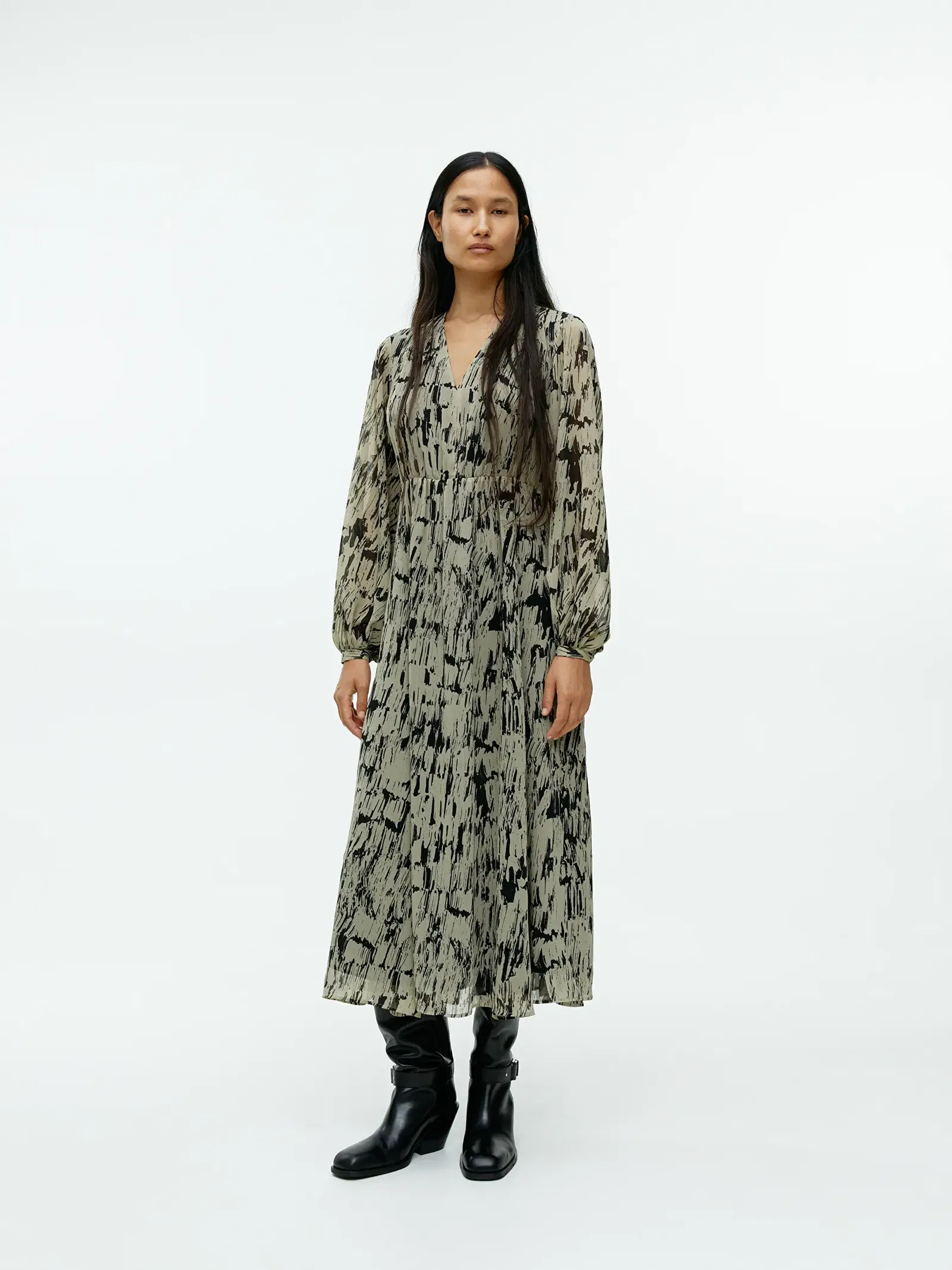 arket maxi dress Arket + Short-Sleeved Maxi Dress
