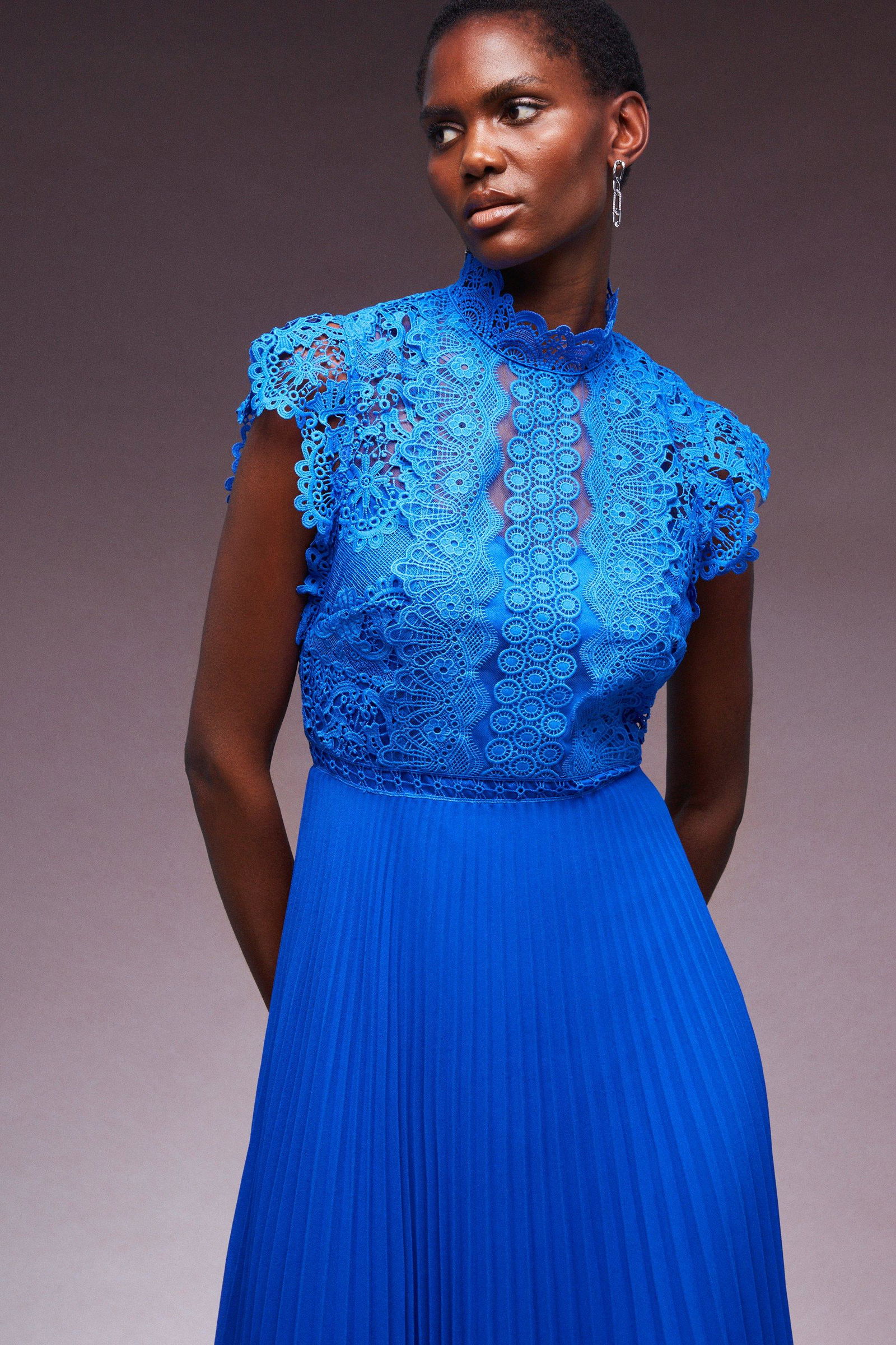KAREN MILLEN Guipure Lace Woven Pleat Midi Dress | endource KAREN MILLEN Guipure Lace Woven Pleat Midi Dress | endource