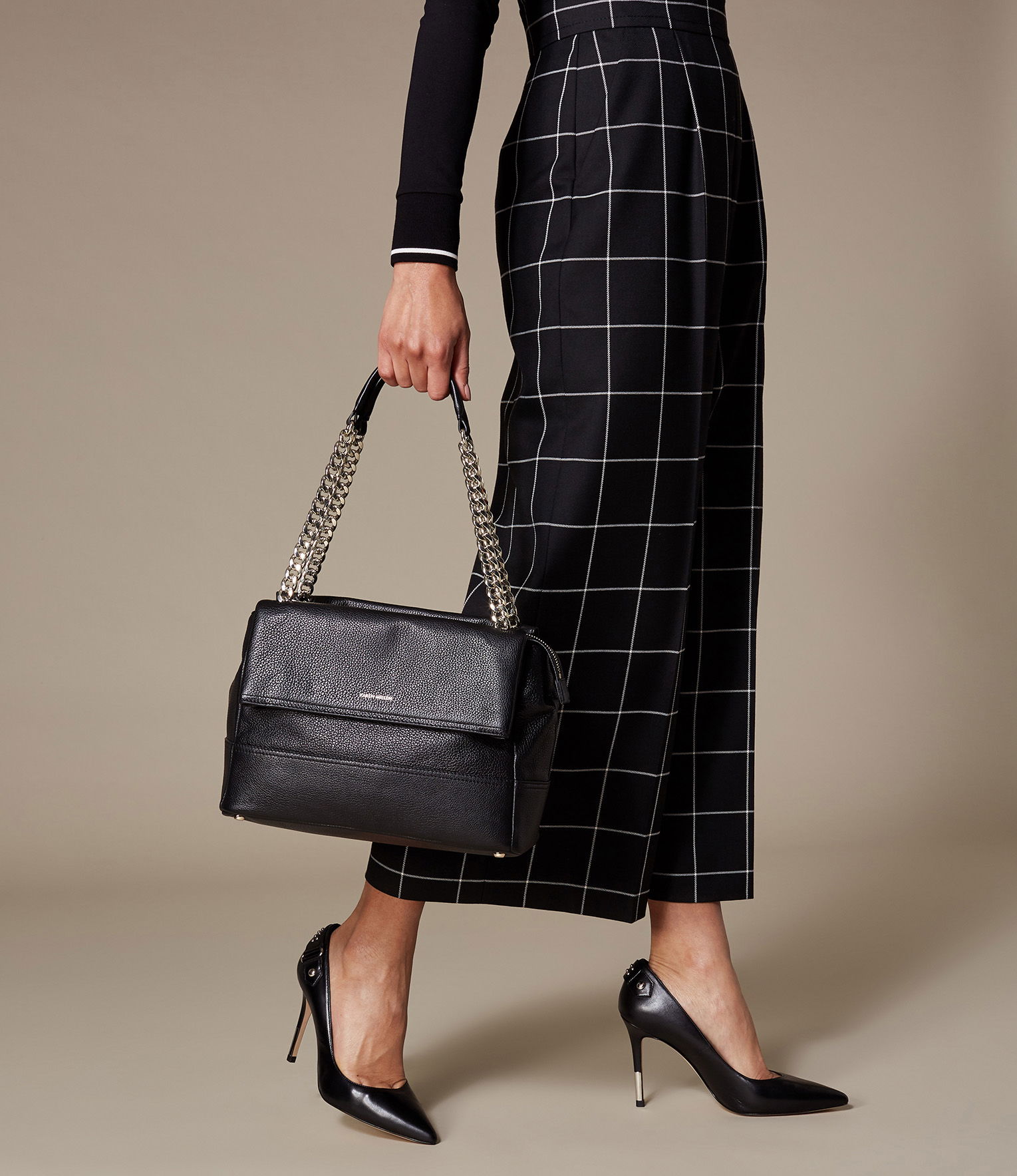 karen-millen-chain-strap- 