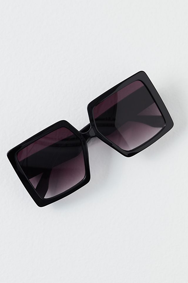 FREE PEOPLE Line Of Sight Square Sunglasses | endource display picture 1