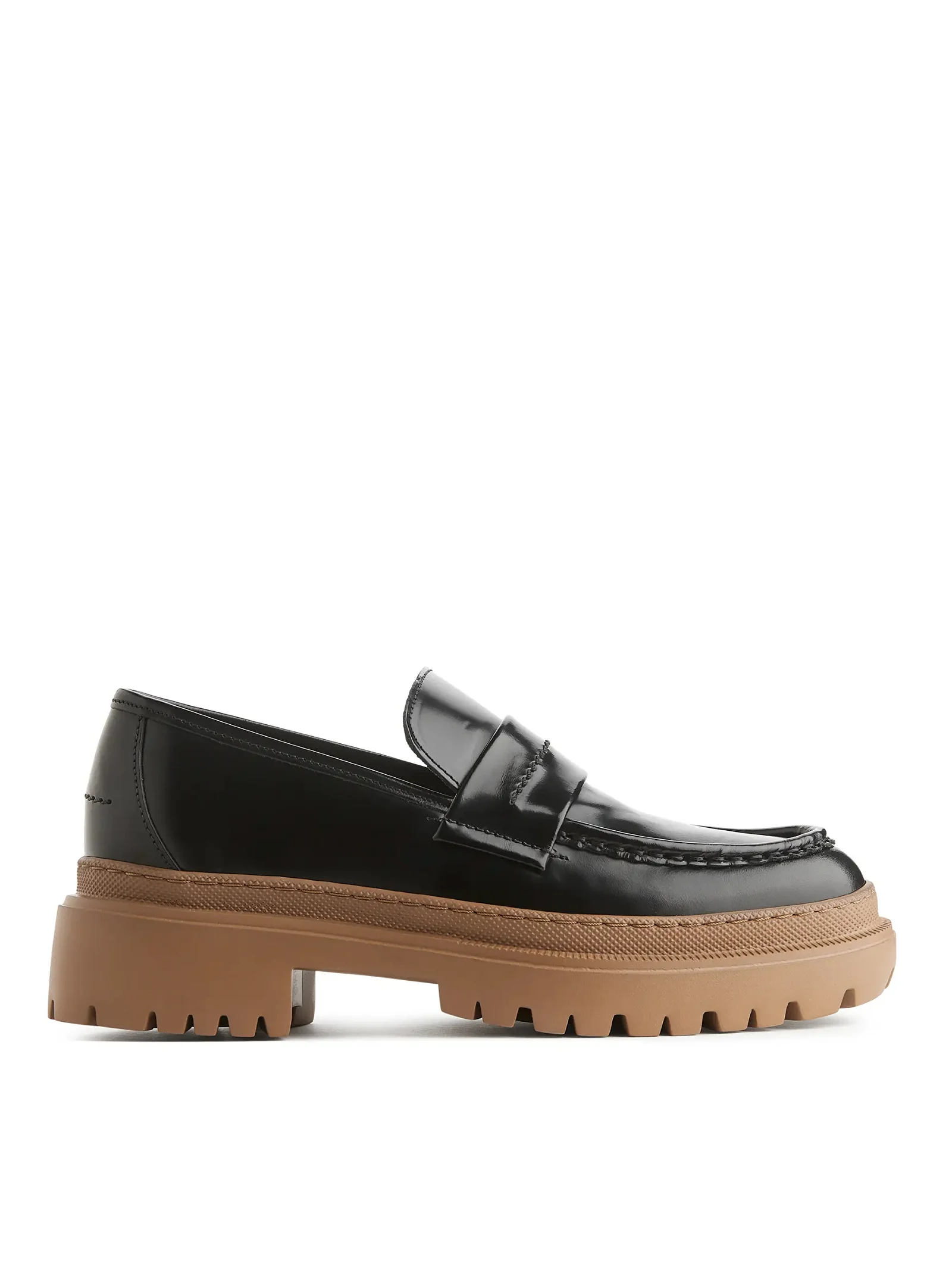 ARKET Chunky-Sole Leather Loafers in Black | Endource
