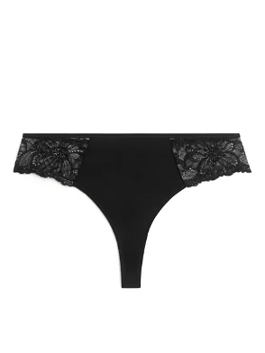 FREE PEOPLE Intimately - Daisy Lace Thong Undies in Black
