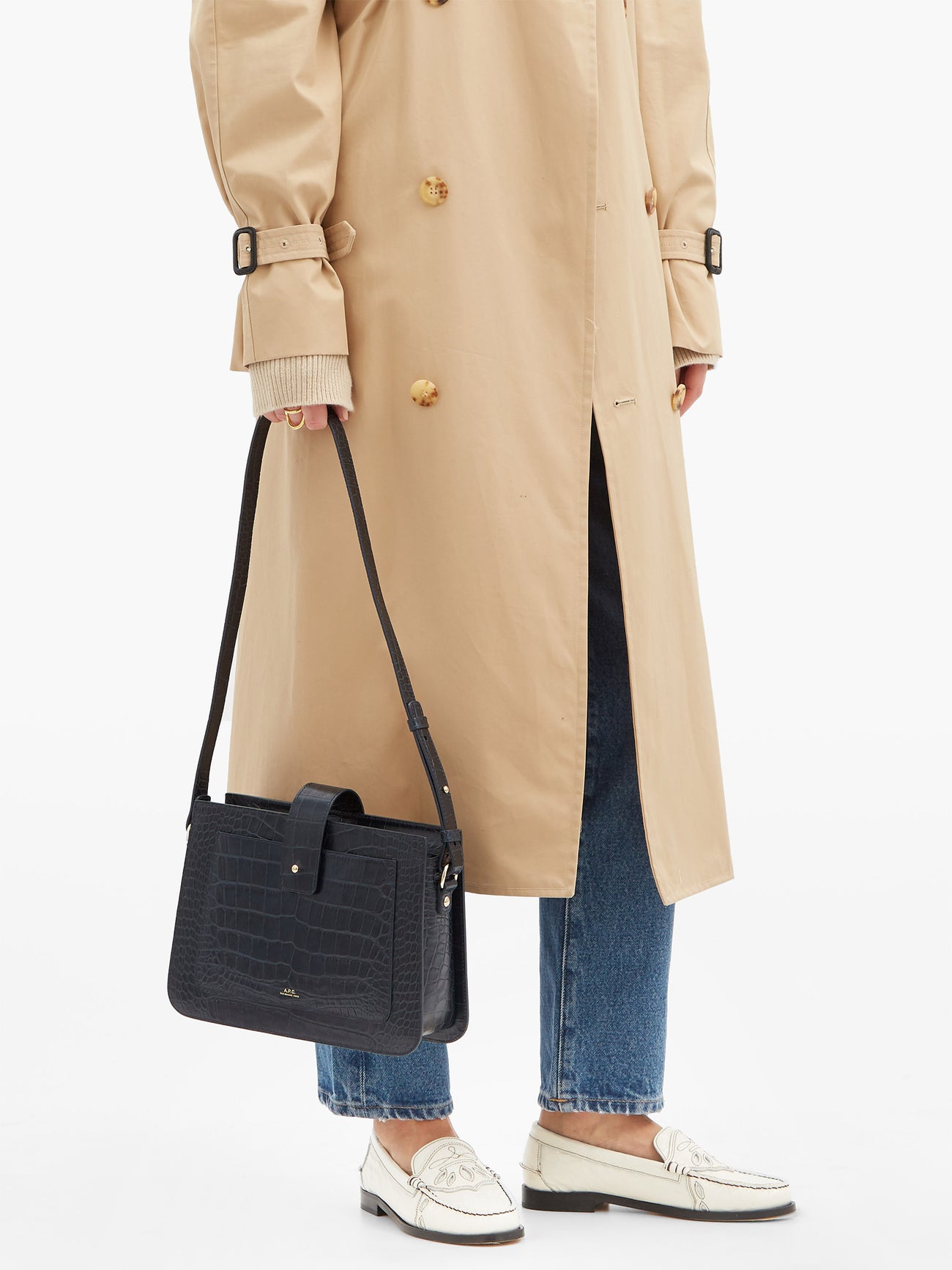 a-p-c-albane-crocodile-effect- 