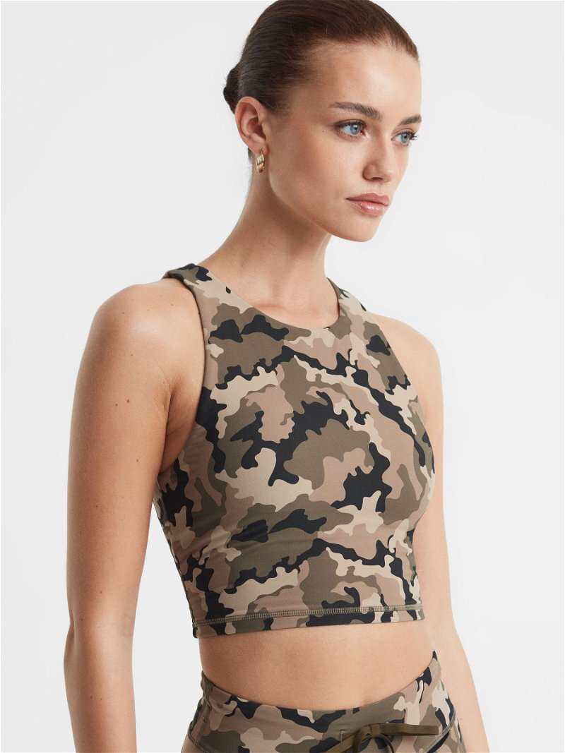 https://cdn.endource.com/image/4e9a6da9bd1f5d94450c7e6d0cecf7dd/detail/the-upside-trekky-jacinta-camouflage-cropped-tank-top.jpg?optimizer=image&class=800