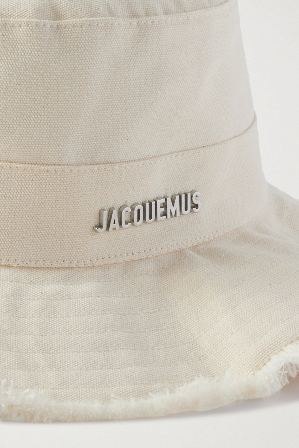 JACQUEMUS Le Bob Artichaut Frayed Embellished Cotton-Canvas  display picture 1
