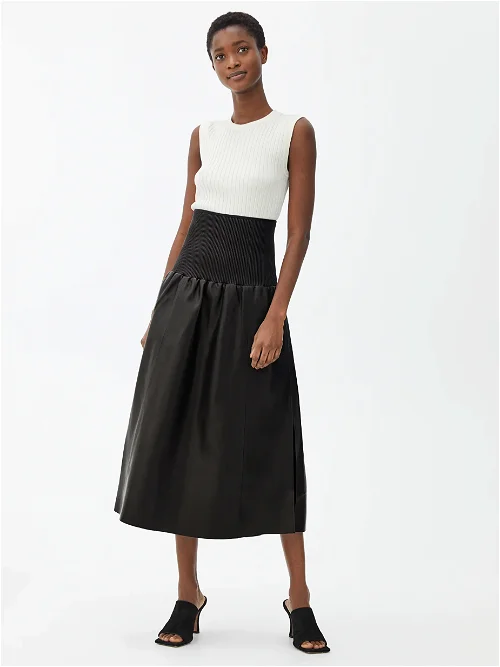 ARKET Flared Leather Skirt in Black | Endource