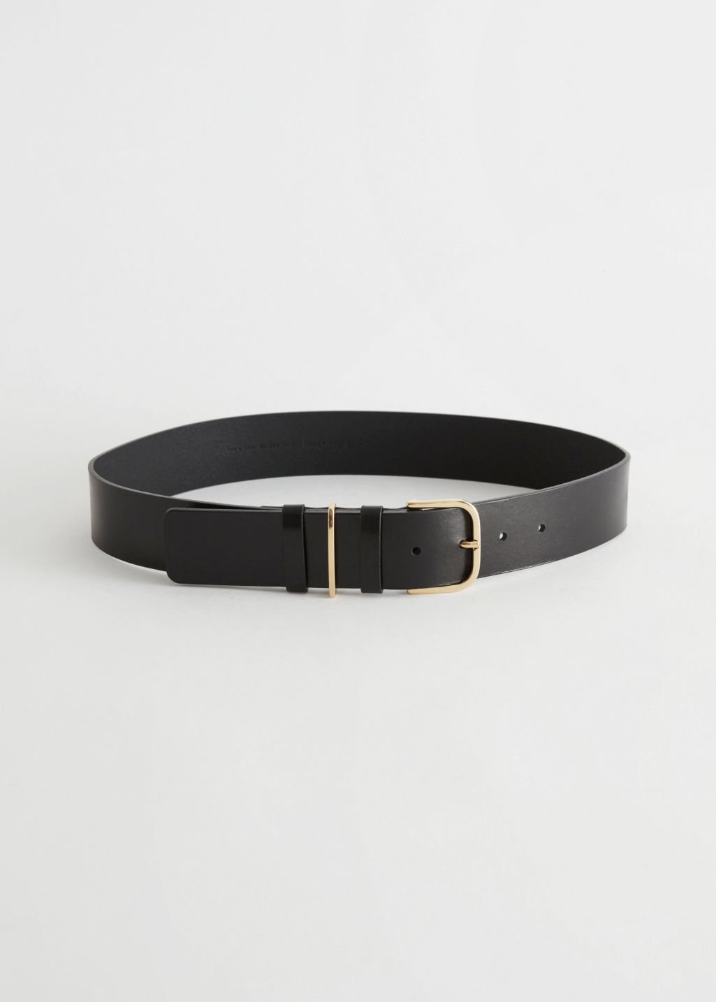 Leather belt with gold-toned buckle - Massimo Dutti