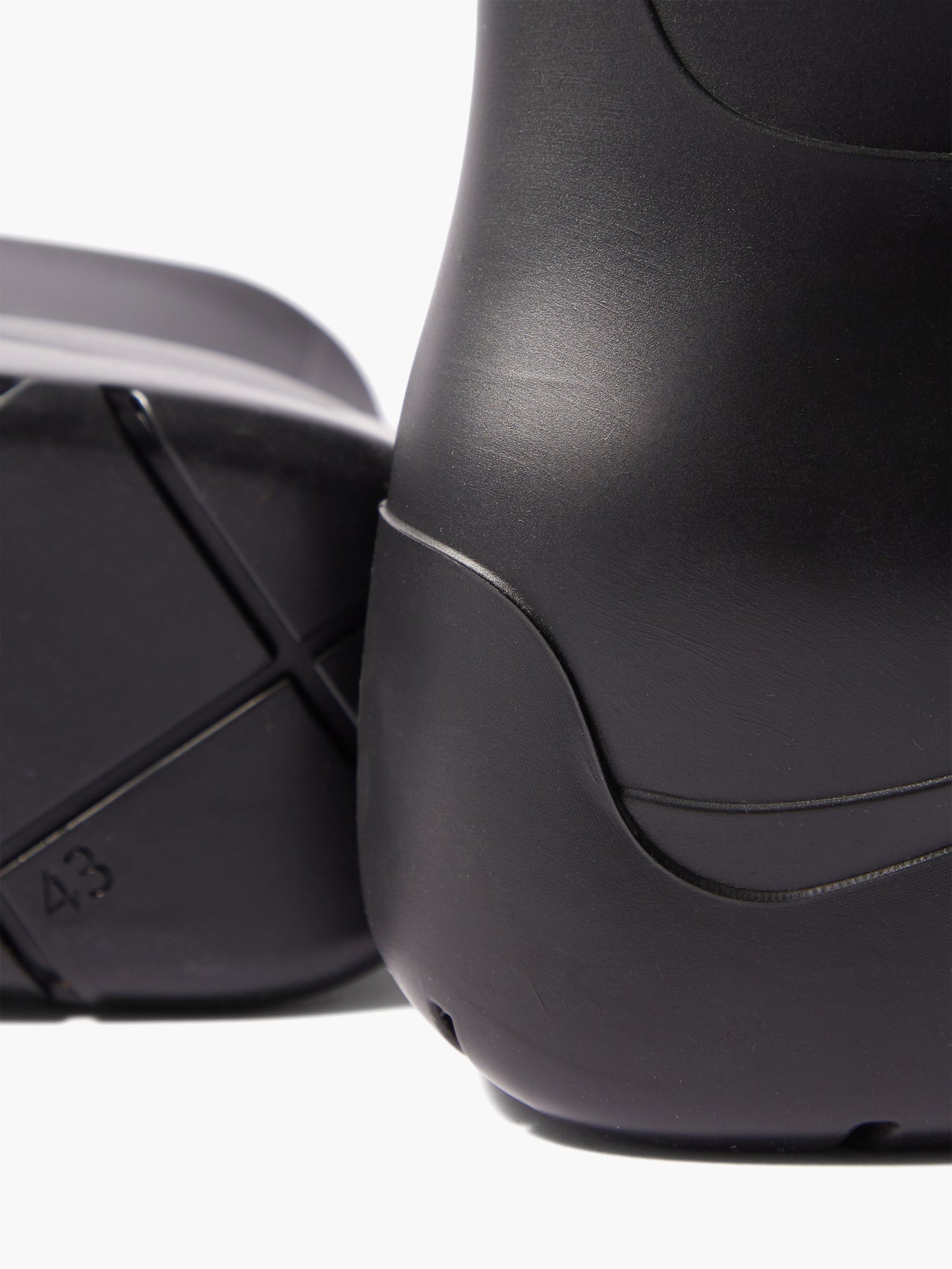 BOTTEGA VENETA The Puddle Shearling-Lined Rubber Boots | endource