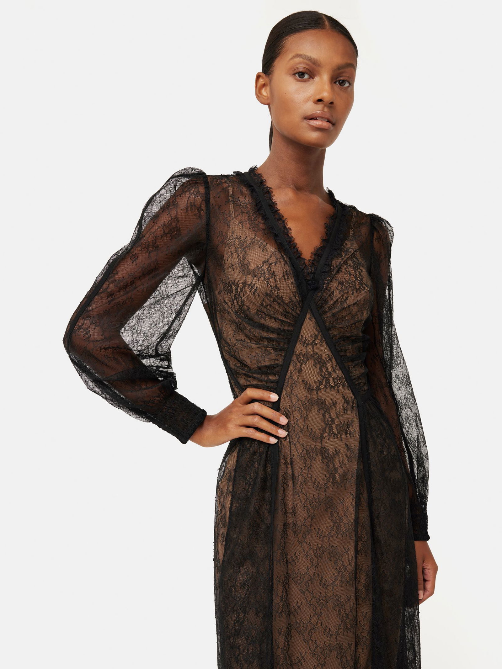 chinese dress ladies Gathered Seam Lace Inset Dress main image 0
