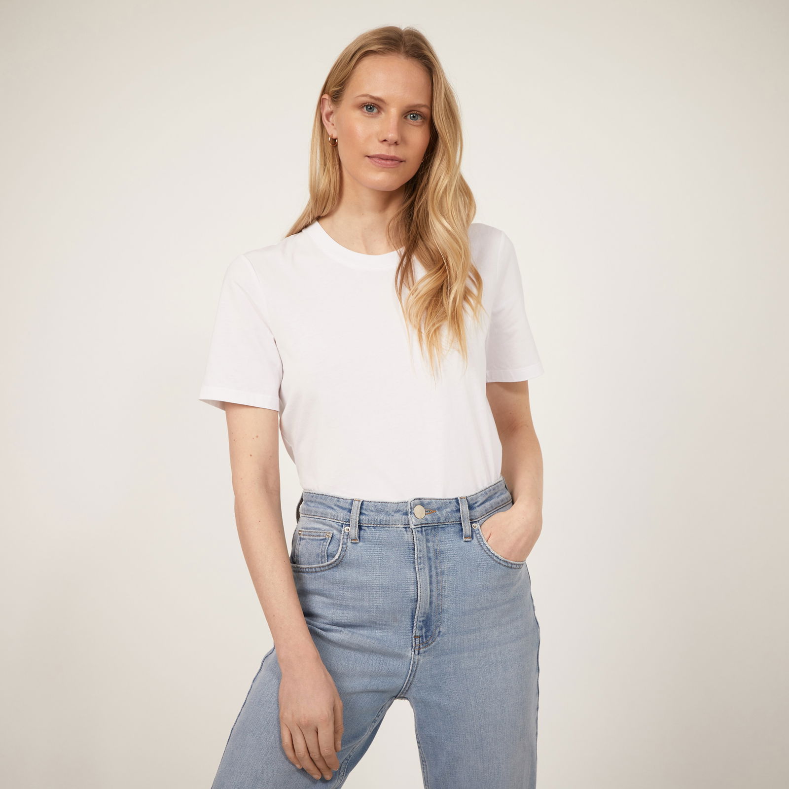 WAREHOUSE Casual Plain T-shirt in White | Endource