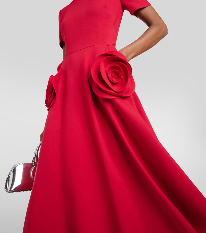 valentino red dress Valentino 2000s Strapless Red Bow Gown with Train – Rixt Archives main image 0
