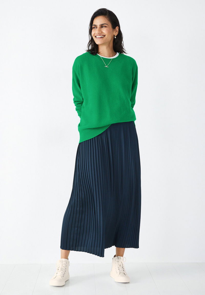 HUSH Alea Pleated Skirt endource
