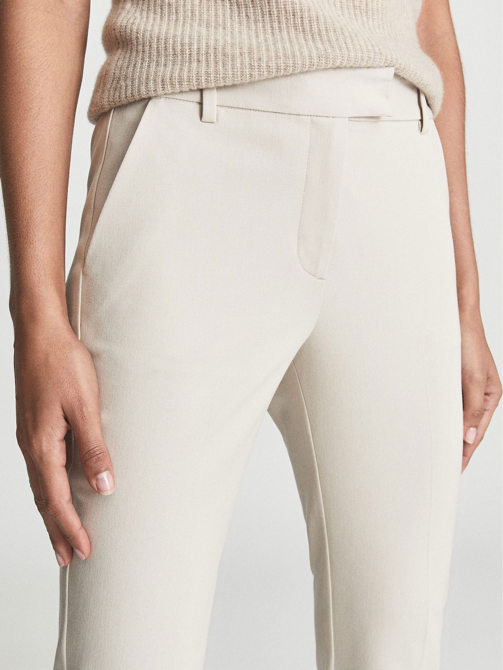 reiss-joanne-slim-fit-tailored  display picture 1