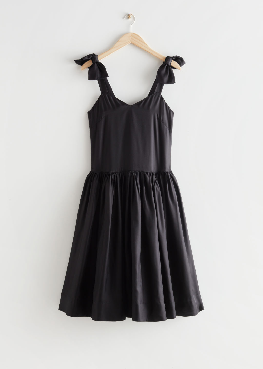 What a Gift Black Bow Strap Midi Dress