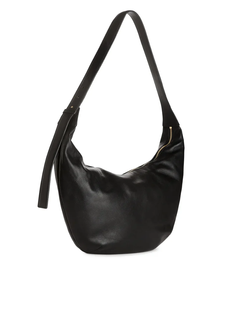 ARKET Curved Leather Bag in Black | Endource