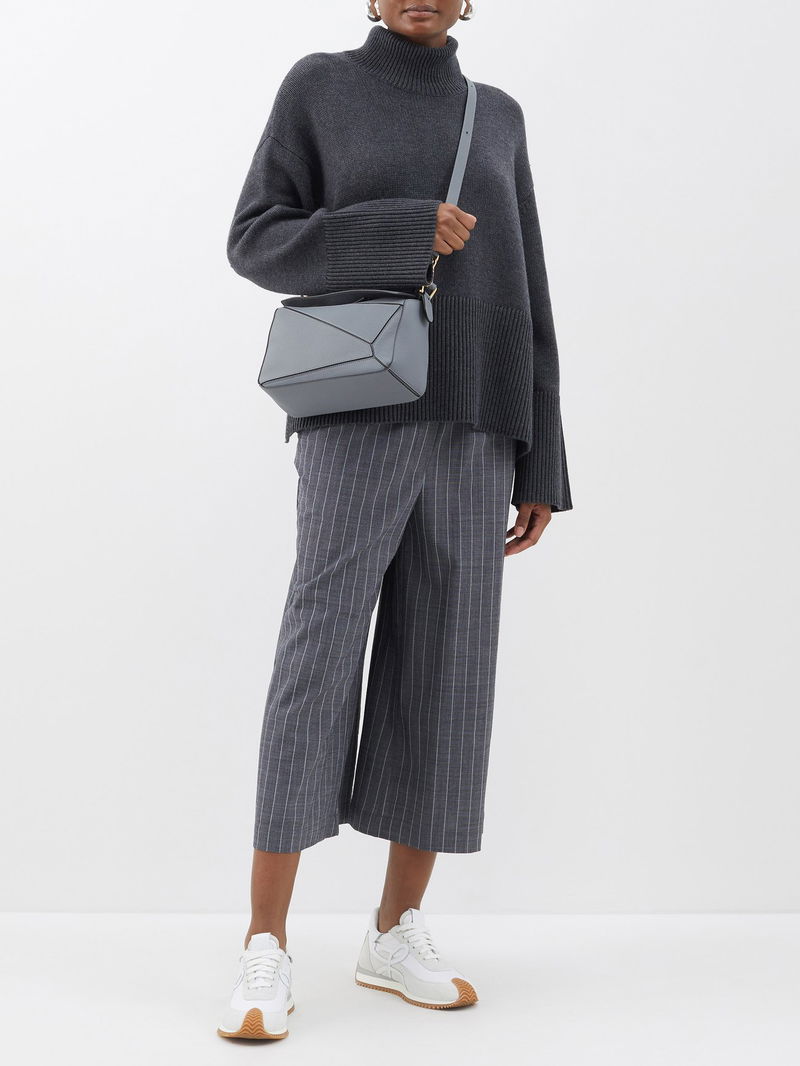 LOEWE Puzzle Small GrainedLeather CrossBody Bag in Grey Endource