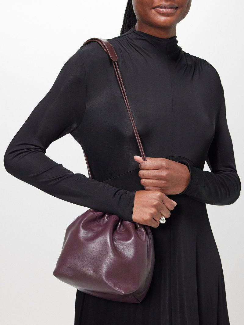 JIL SANDER Drawstring Leather Cross-Body Bag | endource display picture 1