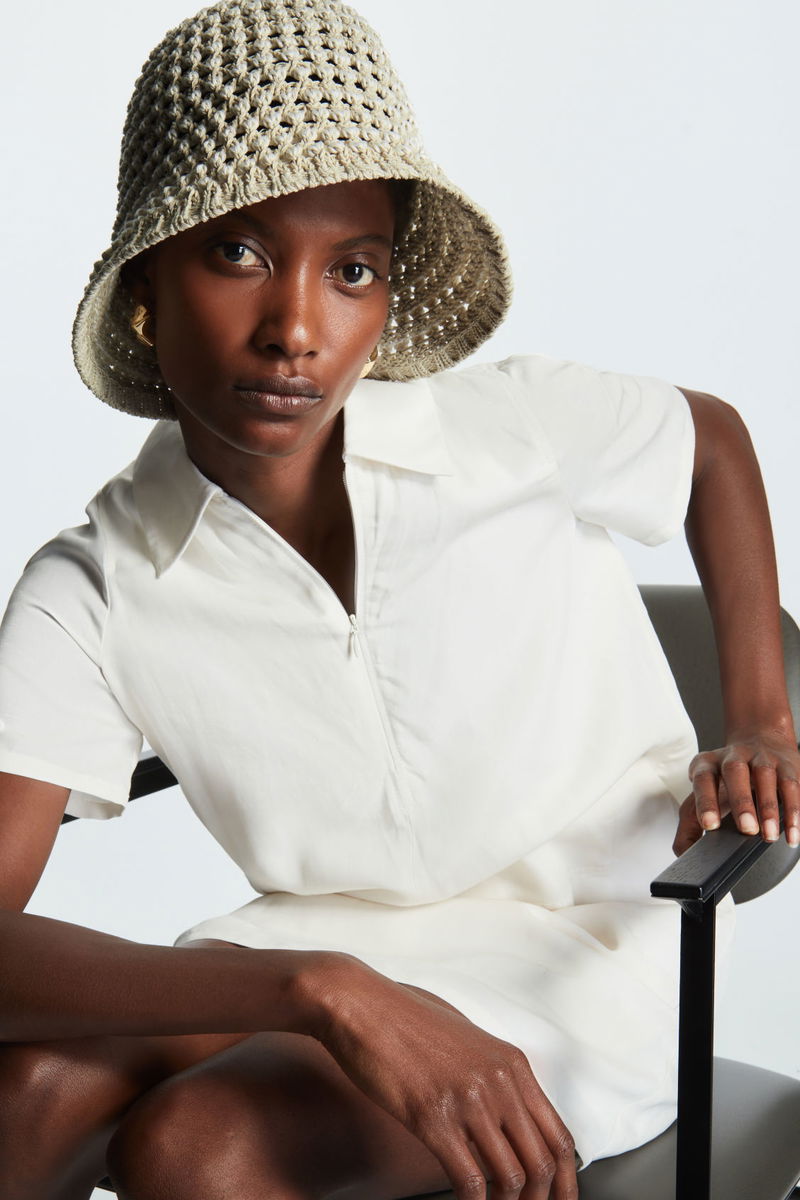 COS Crochet Bucket Hat | endource display picture 1