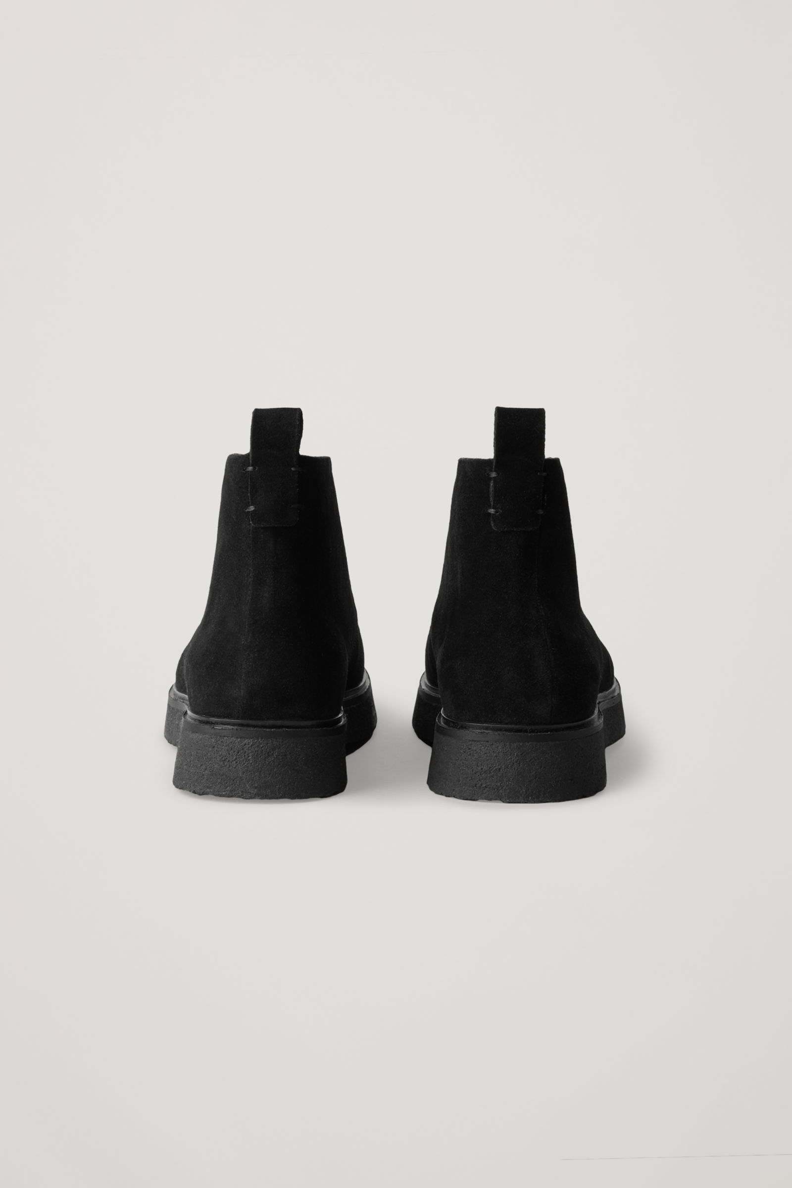 COS Suede Desert Chukka Moccasin Boots in Black Amazon.com | Clarks Men main image 3