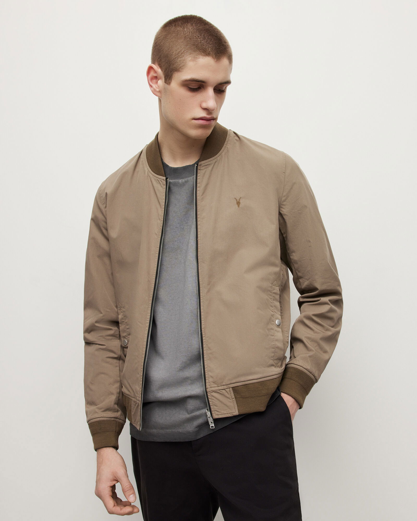 AllSaints Rev Bassett Bomber Giacca Uomo - Reversibile In Misto Cotone Con Ricamo Teschio Ramskull - 4
