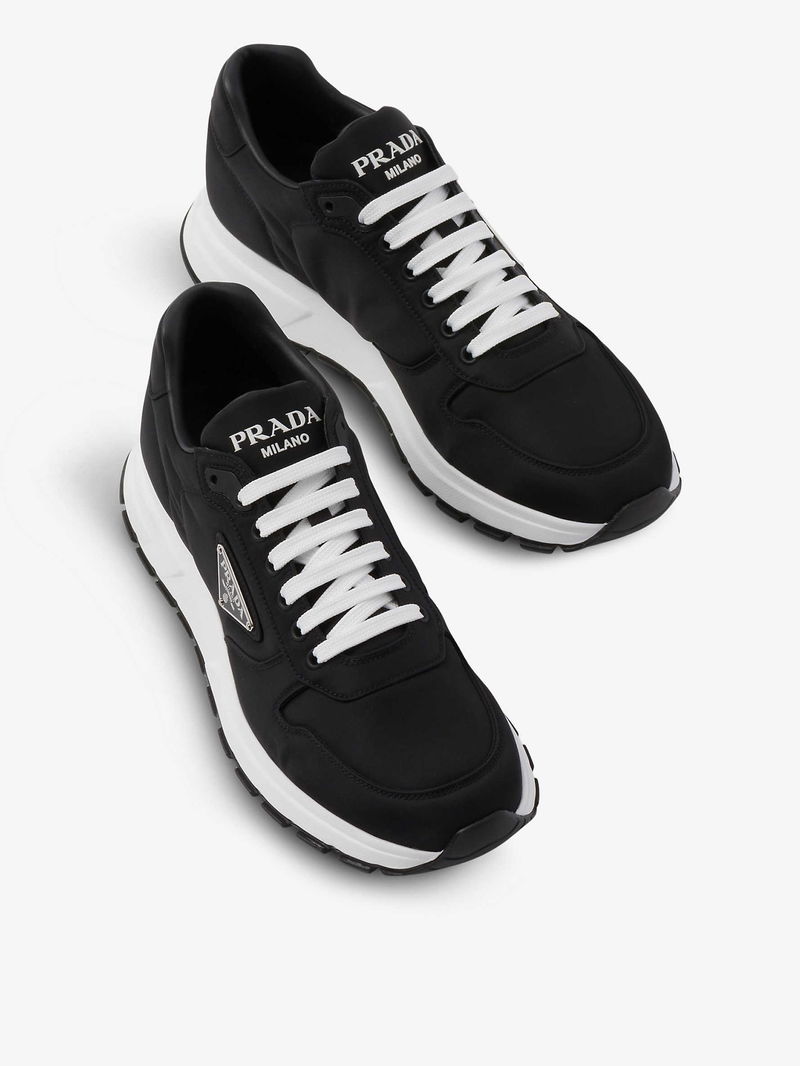 logo-plaque low-top sneakers