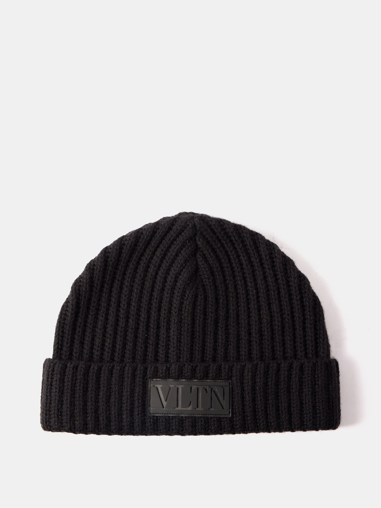 VALENTINO GARAVANI VLTN-Plaque Ribbed Wool Beanie | endource