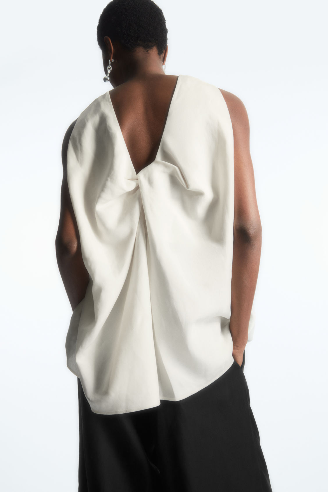 COS Twist-Back Sleeveless Top | endource
