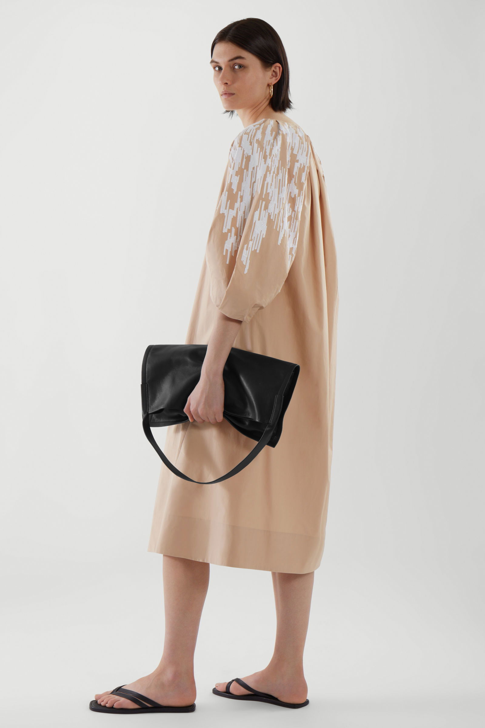 COS Embroidered Puff Sleeve Dress | endource COS Embroidered Puff Sleeve Dress | endource
