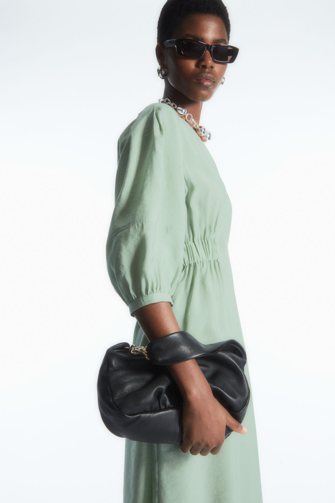 COS Voluminous V-Neck Dress | endource COS Voluminous V-Neck Dress | endource