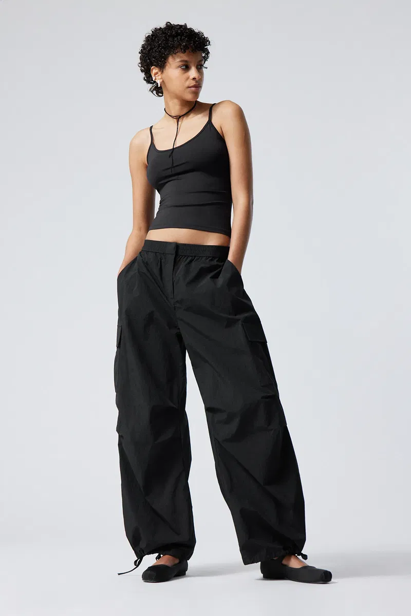 WEEKDAY Nila Parachute Trousers in Black | Endource