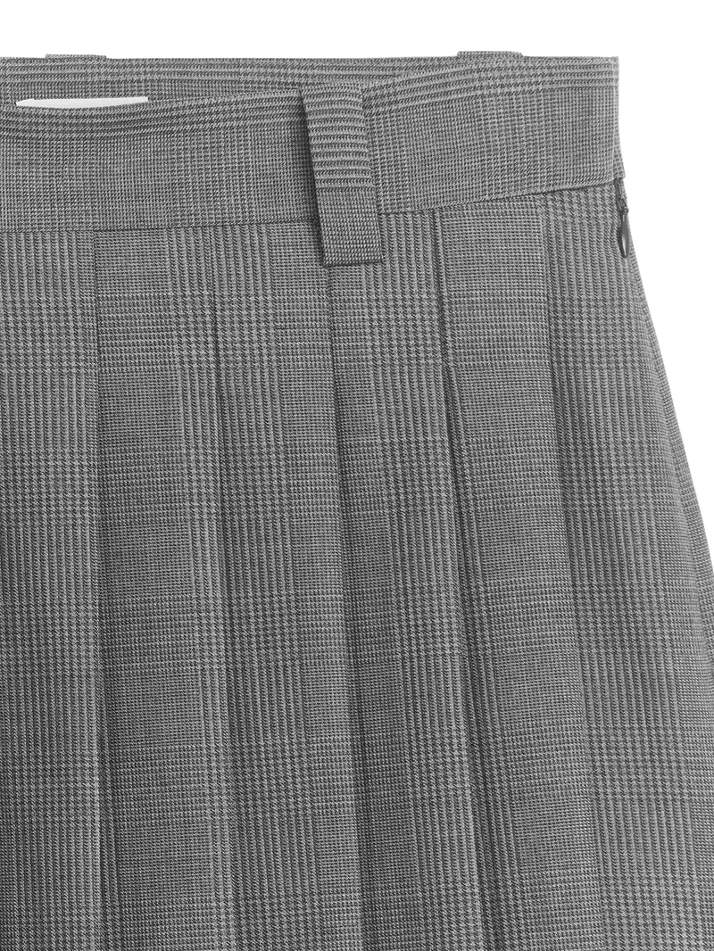 Pleat Detail Woven Mini Skirt