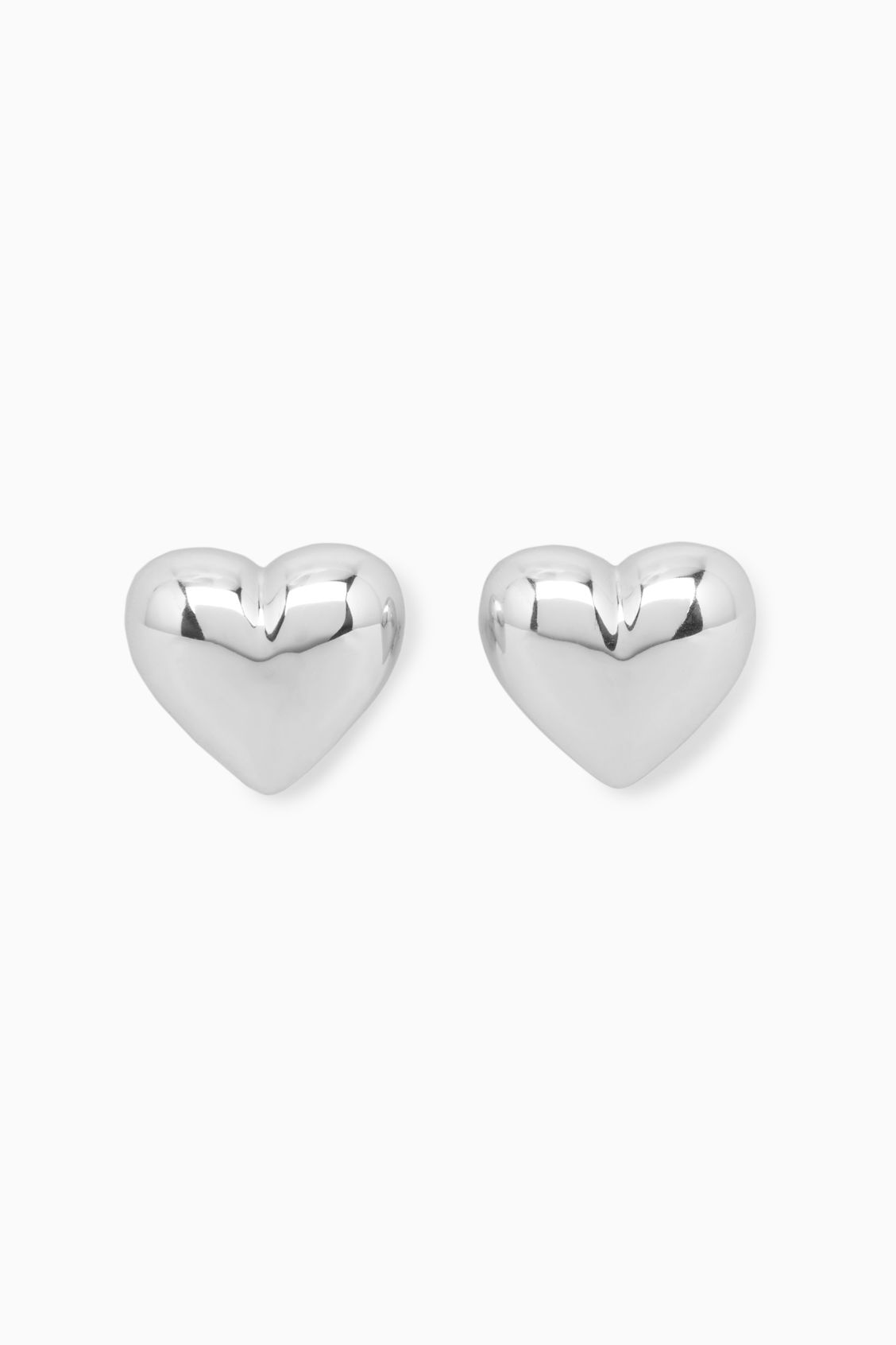COS Heart Clip-On Earrings | endource