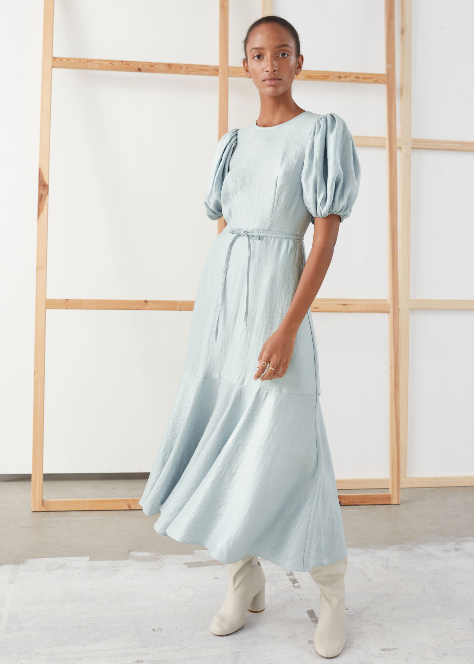 metallic crepe puff sleeve midi dress Callie Metallic Puff Sleeve Midi Dress (Pale Blue)