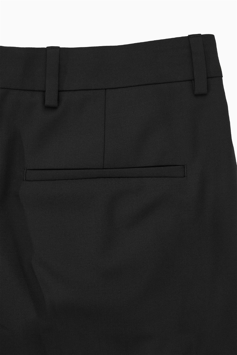 COS Pleated Wide-Leg Wool Shorts in BLACK