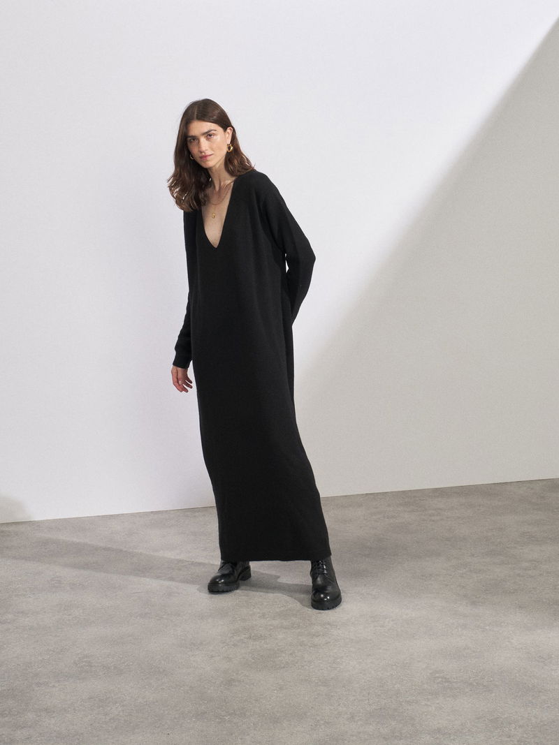 something navy easy knit midi dress Pearl Knit Midi Dress- Navy L