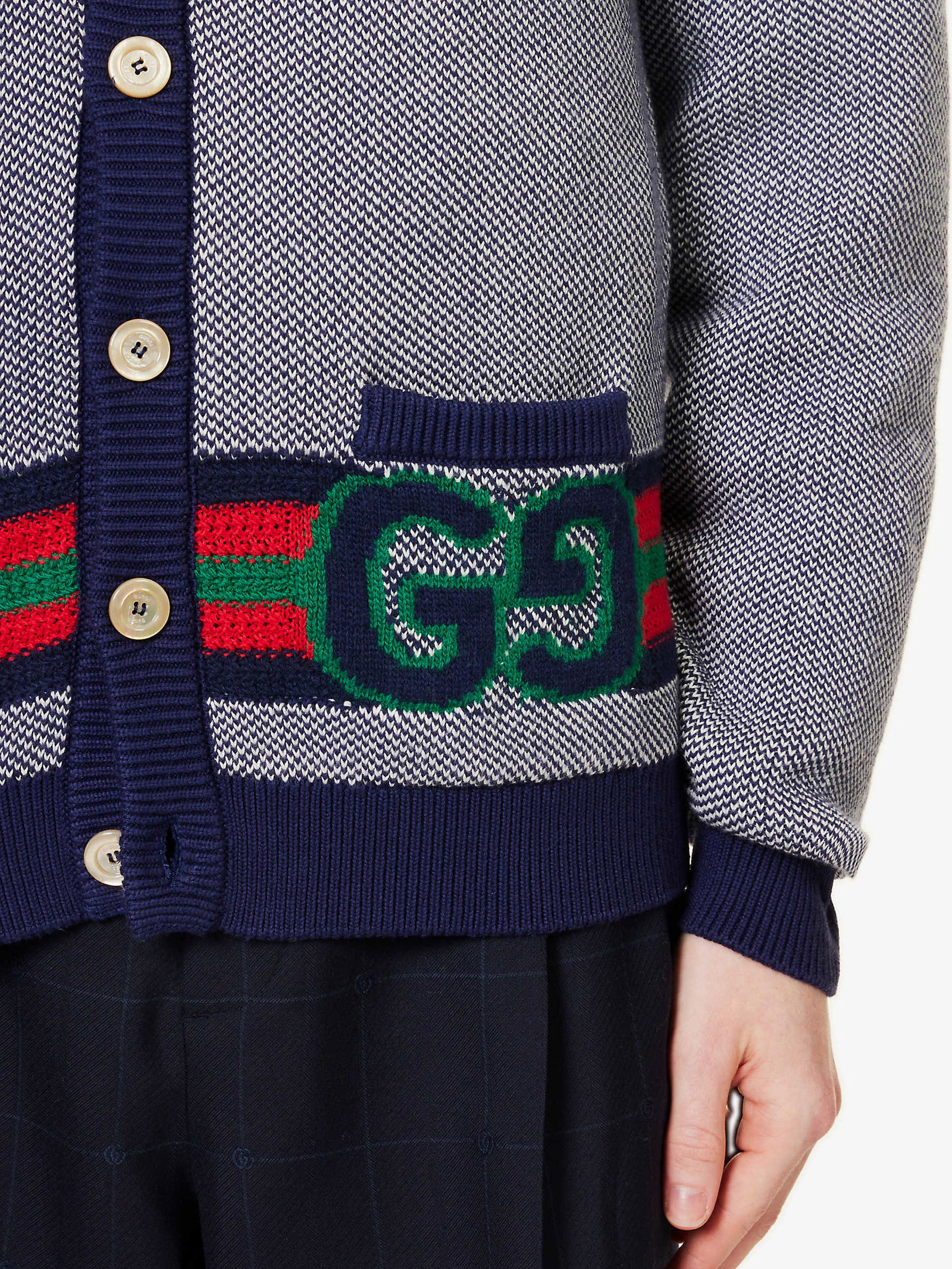 gucci-v-neck-monogram-print- 