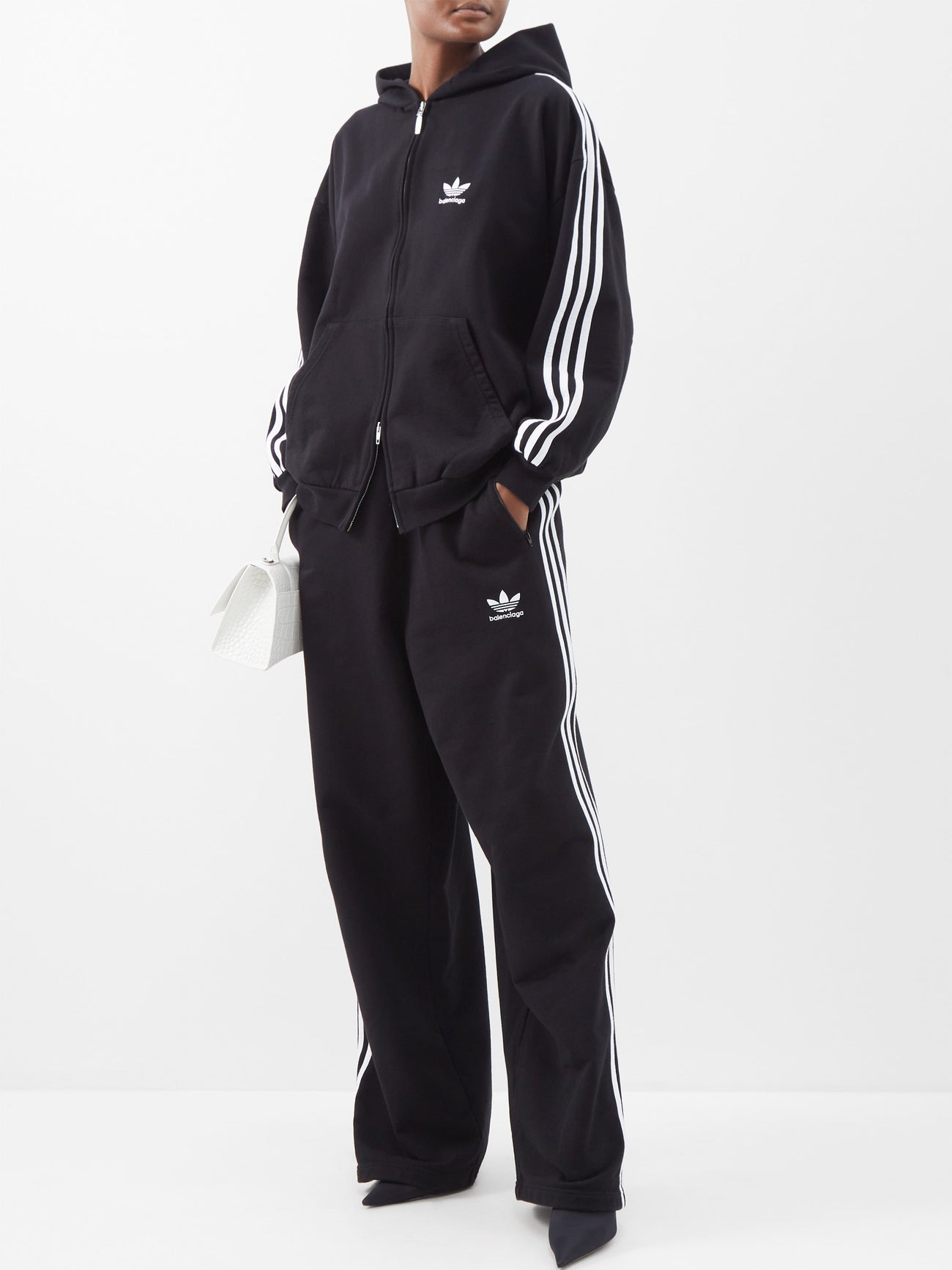 balenciaga-x-adidas-logo- 